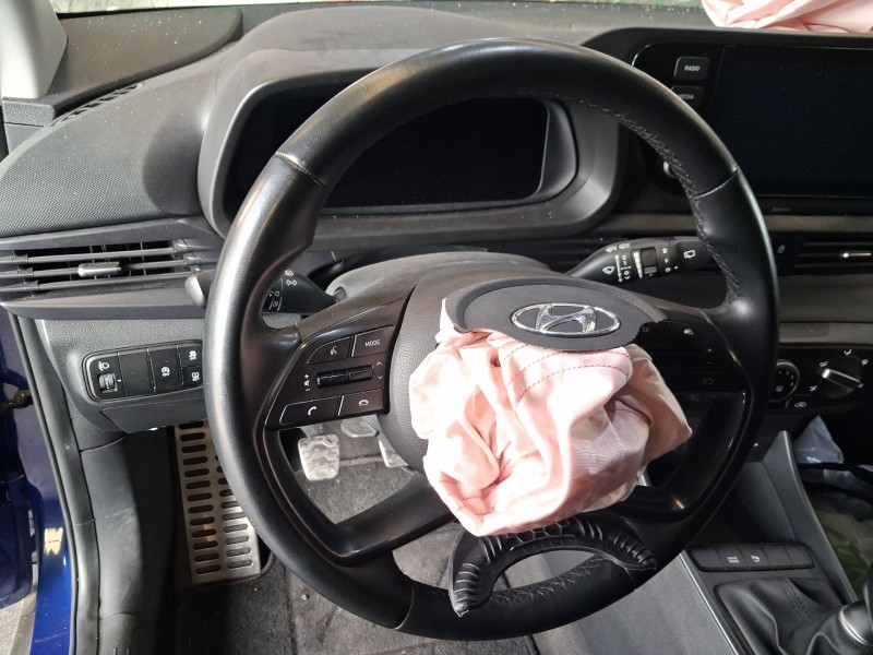 Recambio de volante para hyundai bayon (bc3) 1.0 t-gdi referencia OEM IAM 56100Q00704NNB  