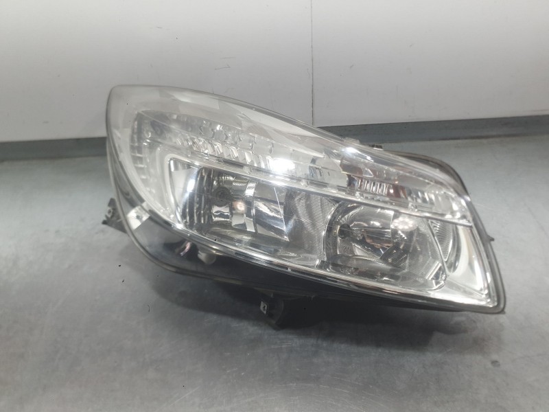 Recambio de faro derecho para opel insignia a (g09) 2.0 cdti (68) referencia OEM IAM 22831927  