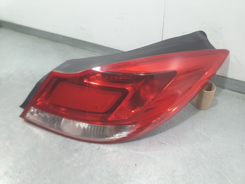 Recambio de piloto trasero derecho para opel insignia a (g09) 2.0 cdti (68) referencia OEM IAM 13279622  