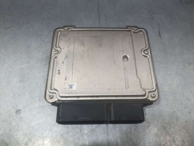 Recambio de centralita motor uce para opel insignia a (g09) 2.0 cdti (68) referencia OEM IAM 55579447  