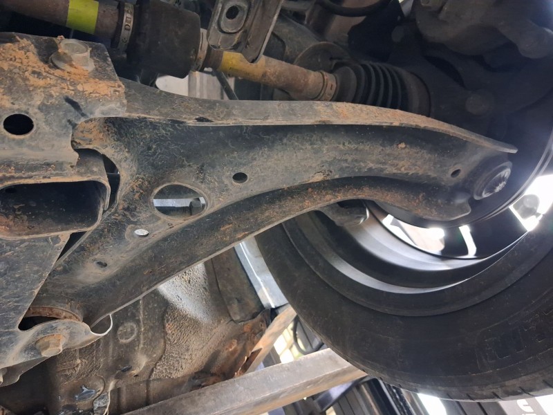 Recambio de brazo suspension inferior delantero izquierdo para hyundai bayon (bc3) 1.0 t-gdi referencia OEM IAM 54500Q0000  