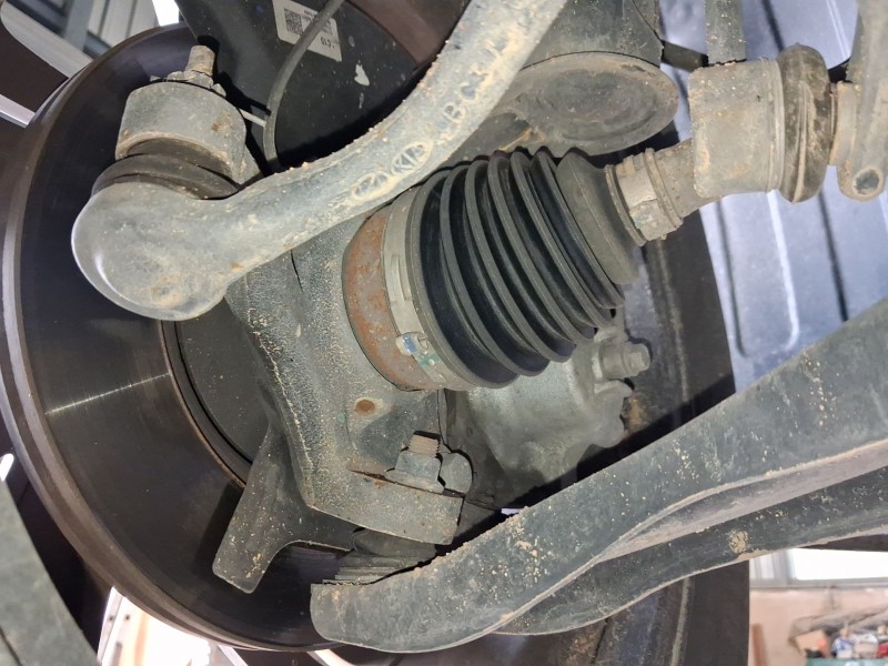 Recambio de mangueta delantera izquierda para hyundai bayon (bc3) 1.0 t-gdi referencia OEM IAM 51715Q0500  