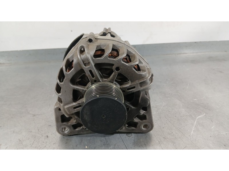 Recambio de alternador para renault clio v (b7_) 1.0 tce 100 (b7mt) referencia OEM IAM 231009933R  