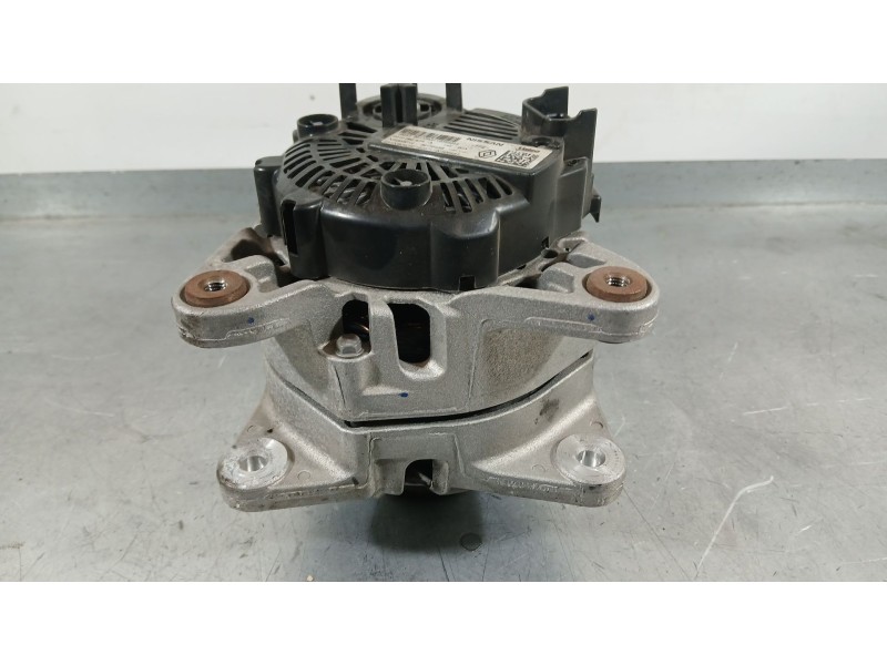 Recambio de alternador para renault clio v (b7_) 1.0 tce 100 (b7mt) referencia OEM IAM 231009933R  