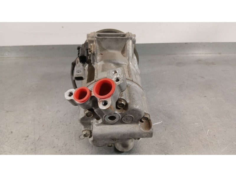 Recambio de compresor aire acondicionado para renault clio v (b7_) 1.0 tce 100 (b7mt) referencia OEM IAM 926008955R  
