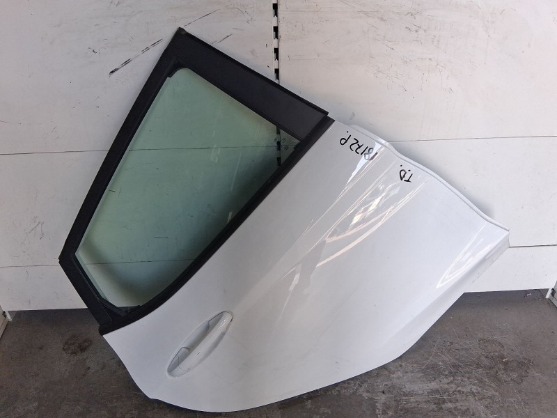 Recambio de puerta trasera derecha para ford fiesta vii (hj, hf) 1.1 ti-vct referencia OEM IAM 2086309  