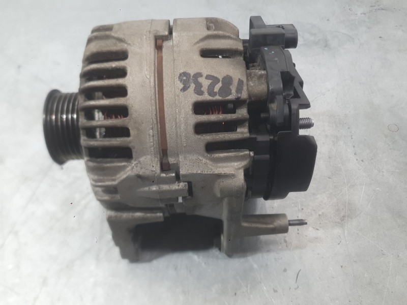 Recambio de alternador para audi a3 sportback (8pa) 1.6 fsi referencia OEM IAM 03C903023DX 03C903023B 