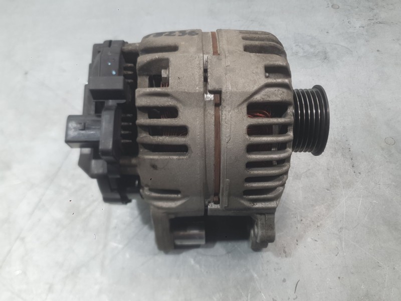 Recambio de alternador para audi a3 sportback (8pa) 1.6 fsi referencia OEM IAM 03C903023DX 03C903023B 