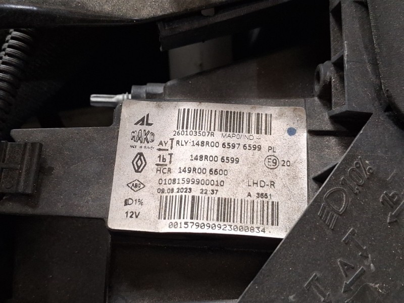 Recambio de faro derecho para renault clio v (b7_) 1.5 blue dci 100 (b7ad) referencia OEM IAM 260103507R  