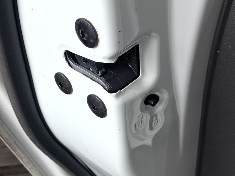 Recambio de cerradura puerta trasera izquierda para renault clio v (b7_) 1.5 blue dci 100 (b7ad) referencia OEM IAM 825039554R  