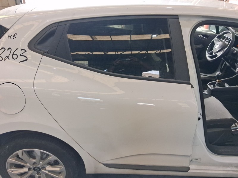 Recambio de puerta trasera derecha para renault clio v (b7_) 1.5 blue dci 100 (b7ad) referencia OEM IAM 821008513R  