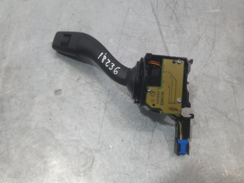 Recambio de mando limpia para audi a3 sportback (8pa) 1.6 fsi referencia OEM IAM   