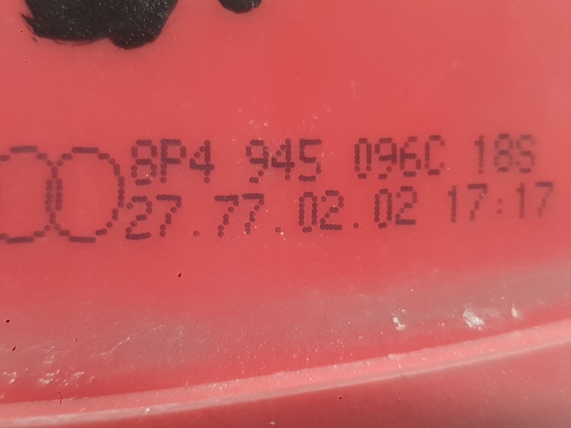 Recambio de piloto trasero derecho exterior para audi a3 sportback (8pa) 1.6 fsi referencia OEM IAM 8P4945096G  