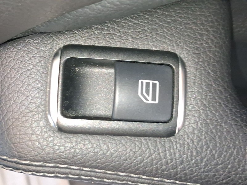 Recambio de mando elevalunas trasero derecho para mercedes-benz cla shooting brake (x117) cla 200 cdi / d (117.908) referencia O