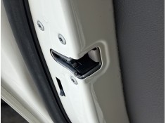 CERRADURA PUERTA TRASERA IZQUIERDA A2047302735 