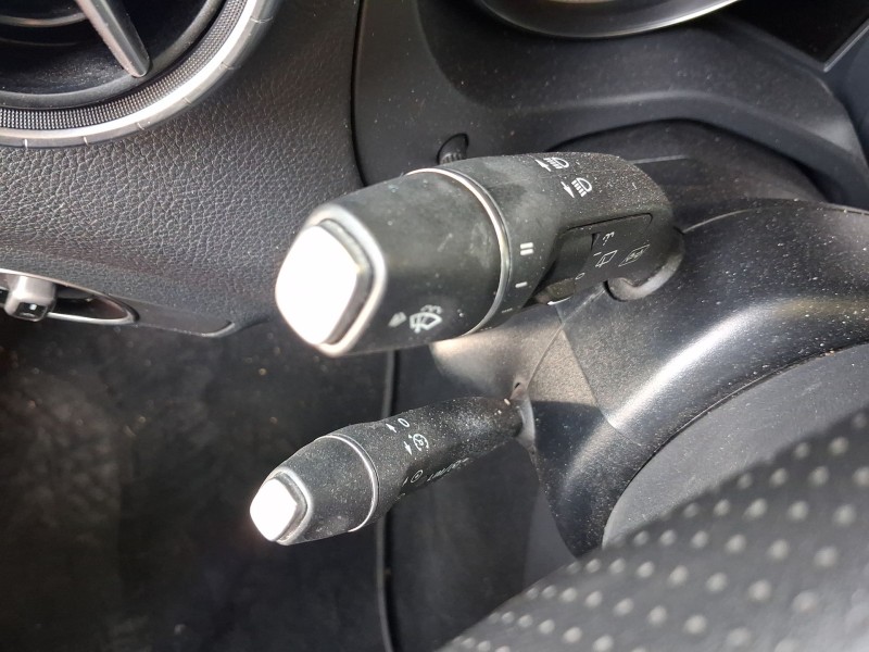 Recambio de mando luces y limpia para mercedes-benz cla shooting brake (x117) cla 200 cdi / d (117.908) referencia OEM IAM A2469