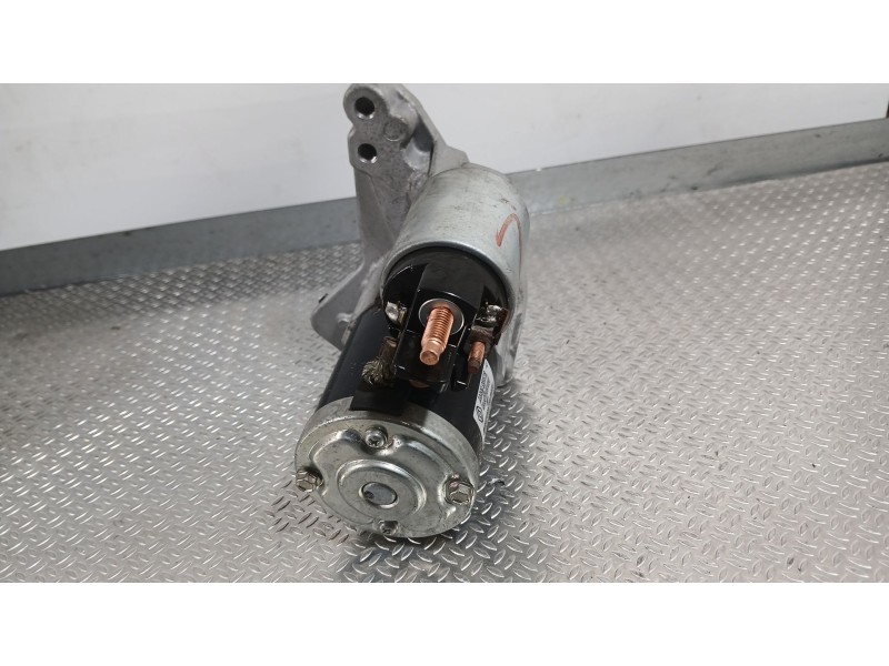 Recambio de motor arranque para dacia sandero ii (b8_) tce 90 lpg (b8m1) referencia OEM IAM 233000557R  