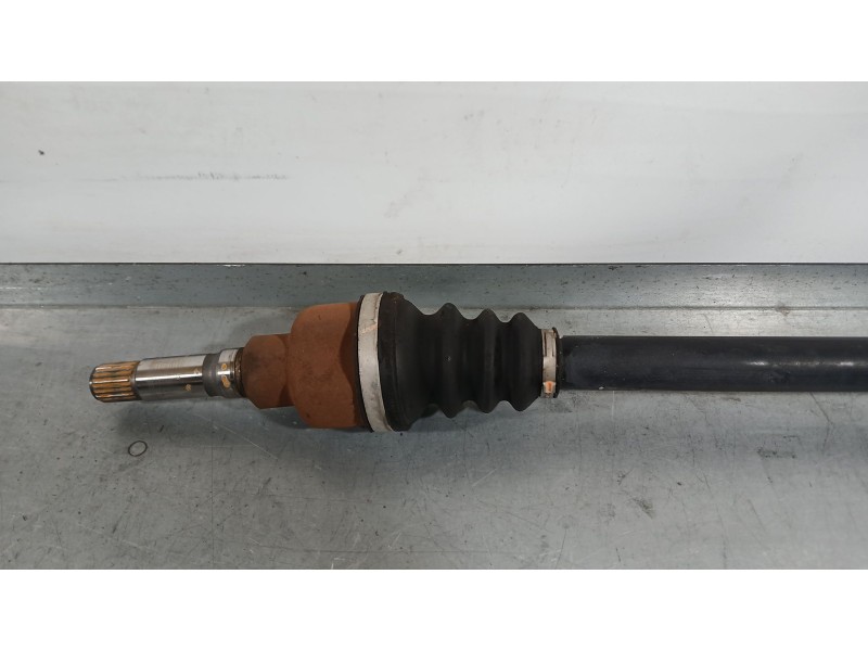 Recambio de transmision delantera derecha para peugeot 208 i (ca_, cc_) 1.2 vti 82 referencia OEM IAM 9803959680  
