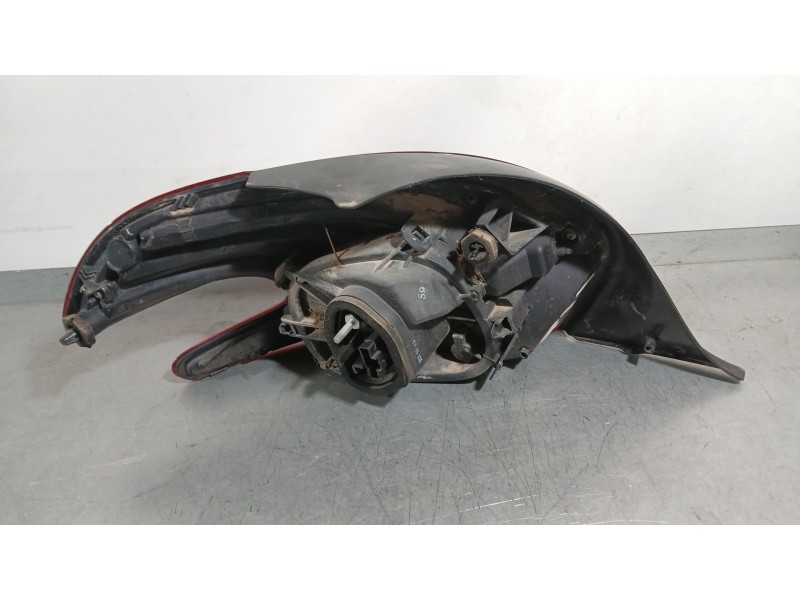 Recambio de piloto trasero derecho para peugeot 208 i (ca_, cc_) 1.2 vti 82 referencia OEM IAM 9825601180  