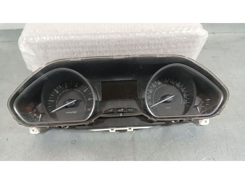 Recambio de cuadro instrumentos para peugeot 208 i (ca_, cc_) 1.2 vti 82 referencia OEM IAM 9825986180  