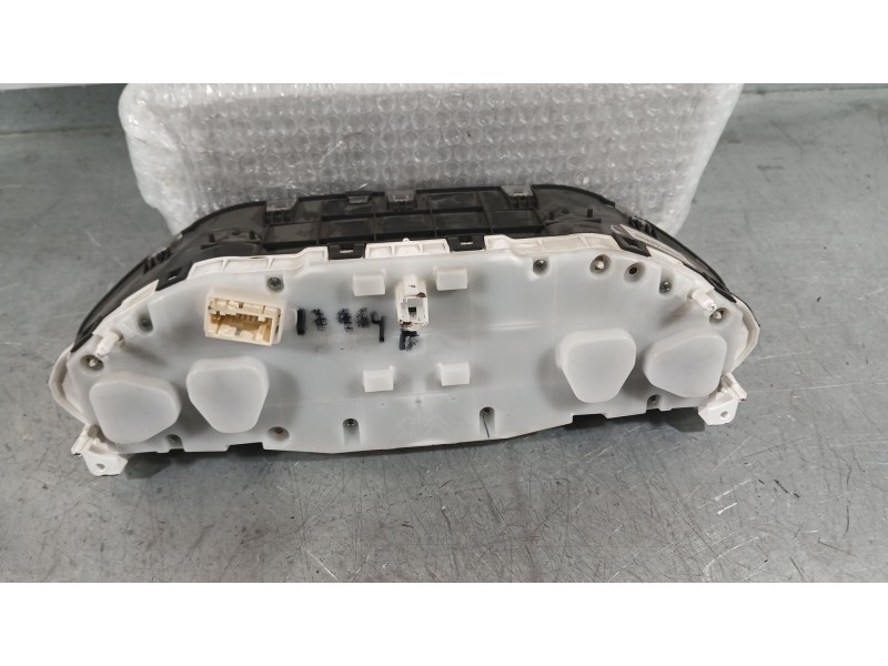 Recambio de cuadro instrumentos para peugeot 208 i (ca_, cc_) 1.2 vti 82 referencia OEM IAM 9825986180  