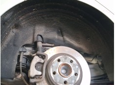 PLASTICO PASE RUEDA TRAS. DCH. A1176900430 