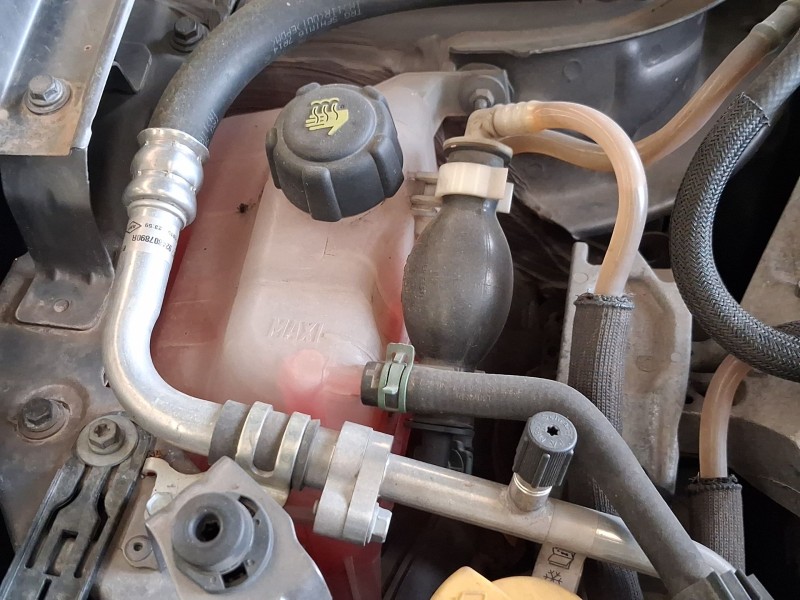 Recambio de deposito expansion para renault fluence (l3_) 1.5 dci (l30d, l30l, l306, l33f, l33l, l33m, l33v, l33w) referencia OE