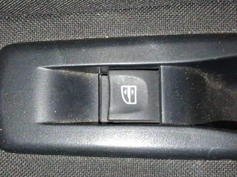 Recambio de mando elevalunas trasero derecho para renault fluence (l3_) 1.5 dci (l30d, l30l, l306, l33f, l33l, l33m, l33v, l33w)