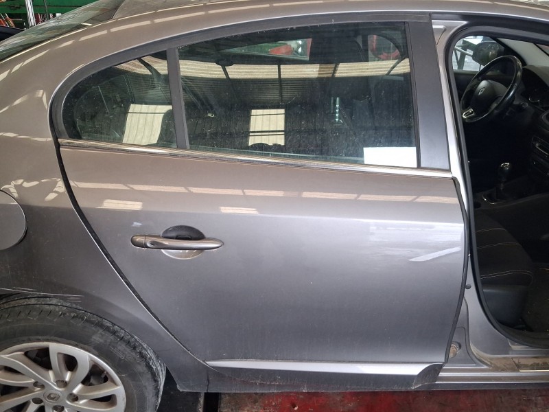 Recambio de puerta trasera derecha para renault fluence (l3_) 1.5 dci (l30d, l30l, l306, l33f, l33l, l33m, l33v, l33w) referenci