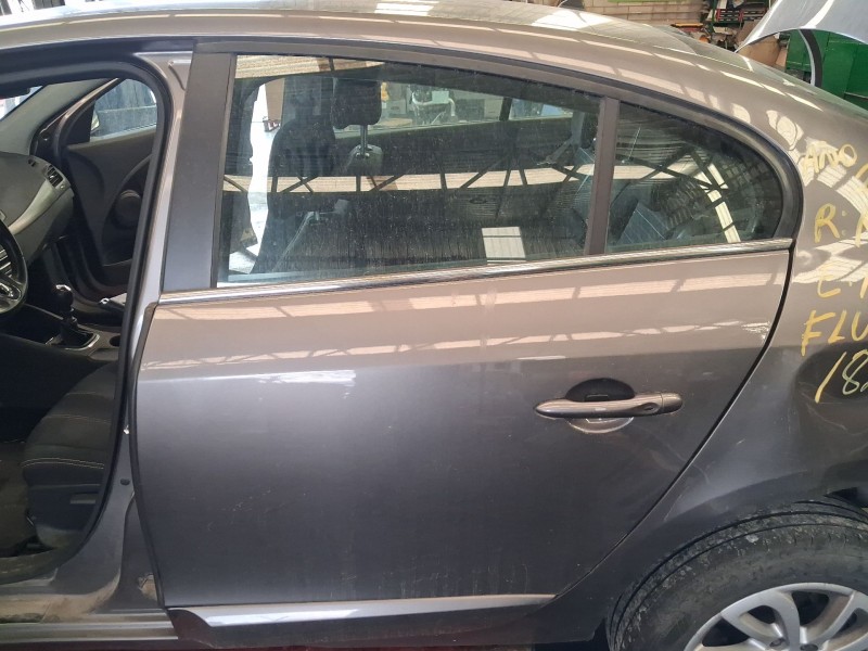 Recambio de puerta trasera izquierda para renault fluence (l3_) 1.5 dci (l30d, l30l, l306, l33f, l33l, l33m, l33v, l33w) referen
