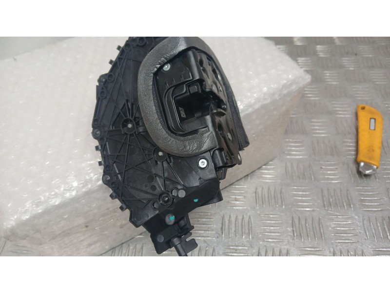 Recambio de cerradura puerta trasera derecha para tesla model 3 (5yj3) ev referencia OEM IAM 173894701D  