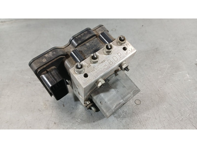 Recambio de abs para opel corsa e (x15) 1.4 turbo (08, 68) referencia OEM IAM 95522565  