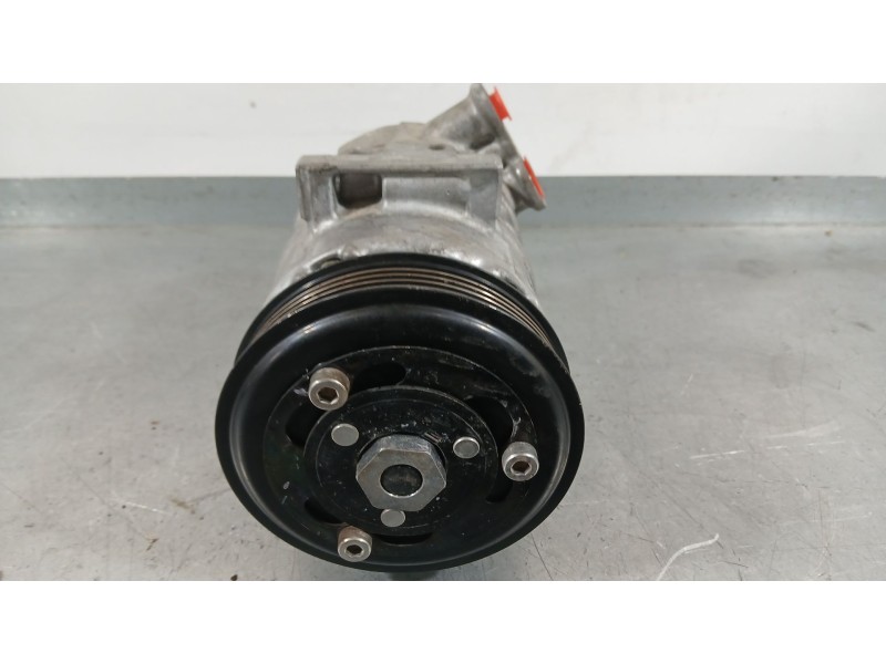 Recambio de compresor aire acondicionado para opel corsa e (x15) 1.4 turbo (08, 68) referencia OEM IAM 95527184 39006352 
