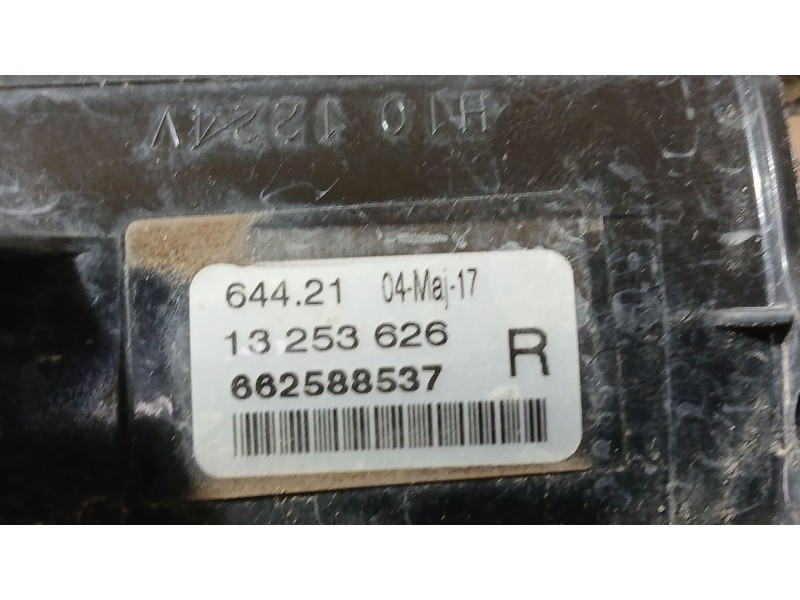 Recambio de faro antiniebla derecho para opel corsa e (x15) 1.4 turbo (08, 68) referencia OEM IAM 13253626  