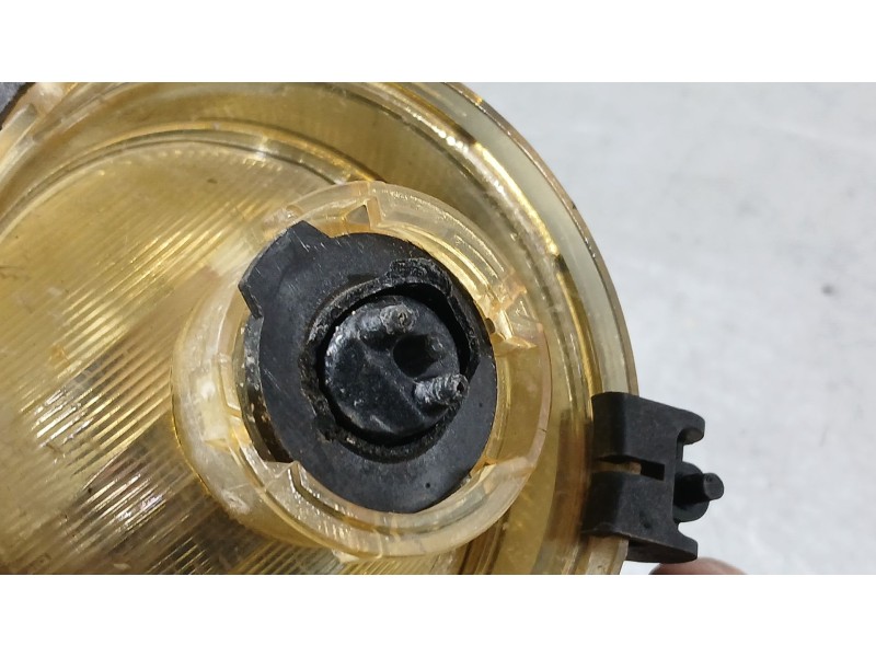 Recambio de faro antiniebla derecho para opel corsa e (x15) 1.4 turbo (08, 68) referencia OEM IAM 13253626  