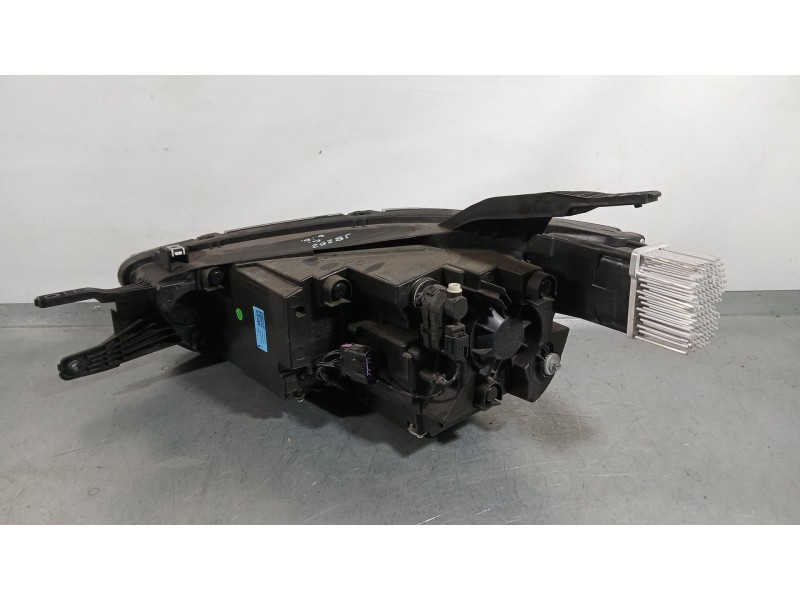 Recambio de faro derecho para mg zs suv (azs1) 1.5 vti referencia OEM IAM 10228980  