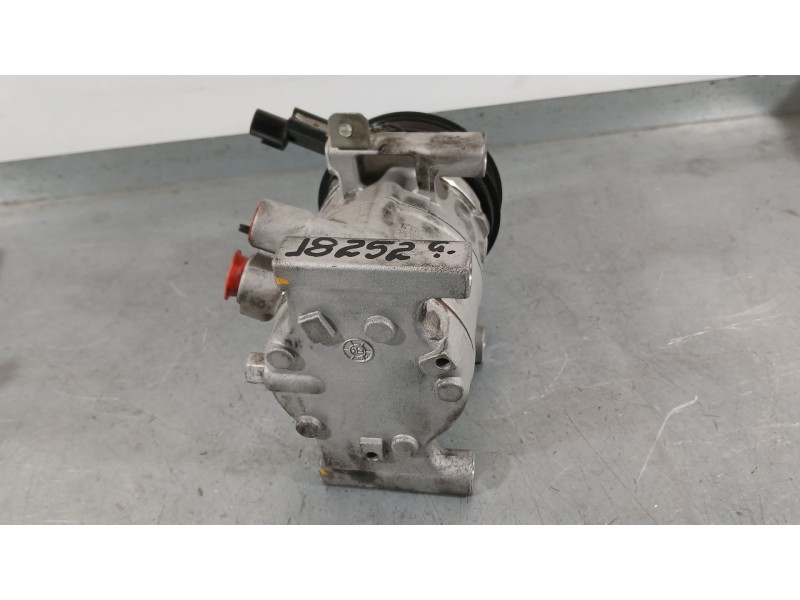 Recambio de compresor aire acondicionado para mg zs suv (azs1) 1.5 vti referencia OEM IAM 10780650  