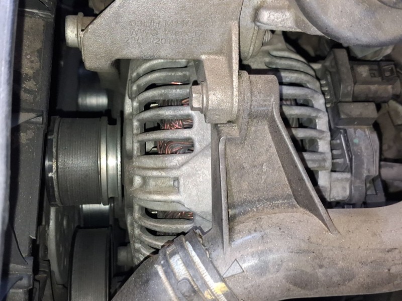 Recambio de alternador para audi a5 sportback (8ta) 2.0 tdi referencia OEM IAM 03G903016GX  