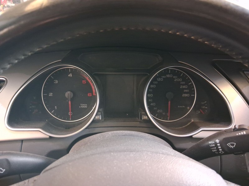 Recambio de cuadro instrumentos para audi a5 sportback (8ta) 2.0 tdi referencia OEM IAM 8T0920931D  