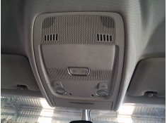 LUZ INTERIOR 8T0947111 