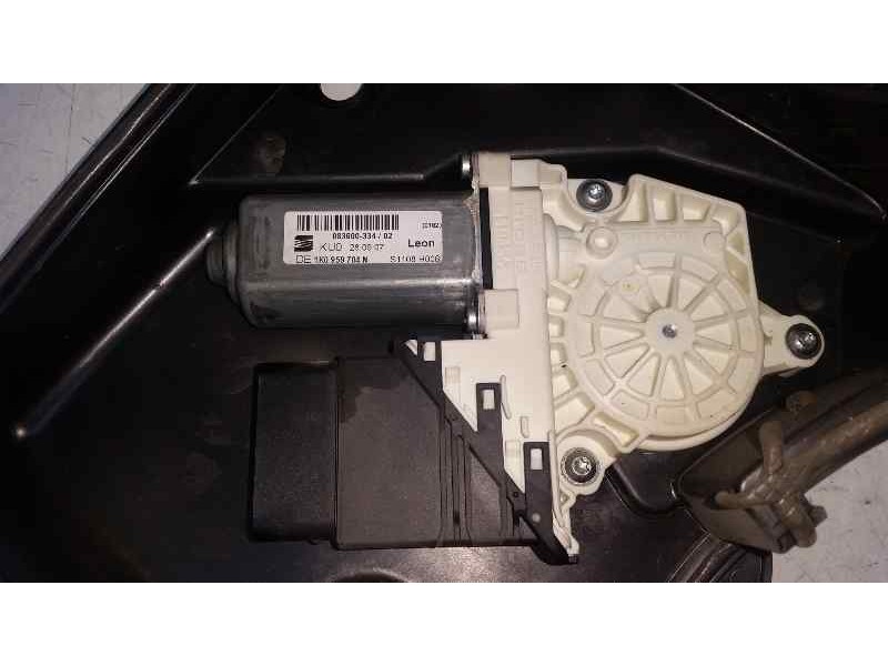 Recambio de elevalunas trasero derecho para seat leon (1p1) reference referencia OEM IAM   ELECTRICO