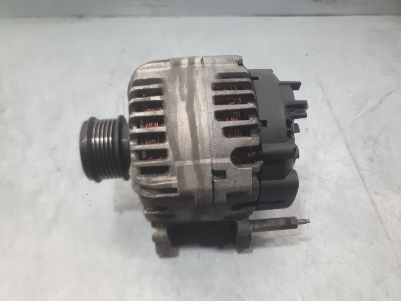 Recambio de alternador para volkswagen golf v (1k1) 2.0 tdi referencia OEM IAM 06F903023FX 06F903023F 