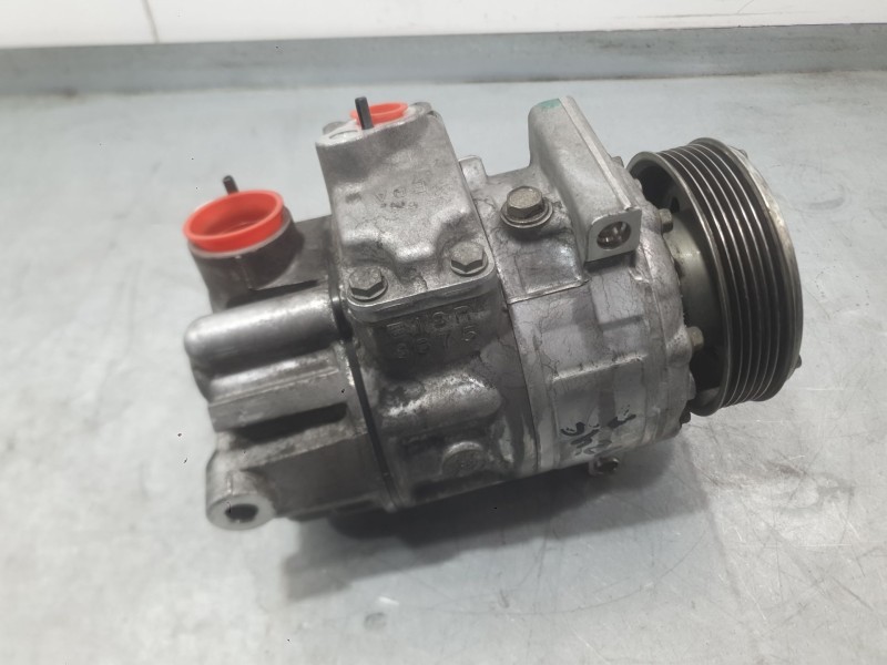 Recambio de compresor aire acondicionado para volkswagen golf v (1k1) 2.0 tdi referencia OEM IAM 1K0820808F  