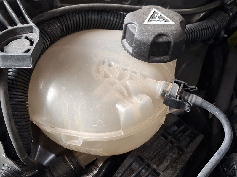 Recambio de deposito expansion para peugeot 208 ii (ub_, up_, uw_, uj_) 1.2 puretech 100 referencia OEM IAM 9824198680  