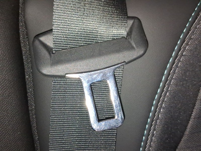 Recambio de cinturon seguridad trasero derecho para peugeot 208 ii (ub_, up_, uw_, uj_) 1.2 puretech 100 referencia OEM IAM 9841