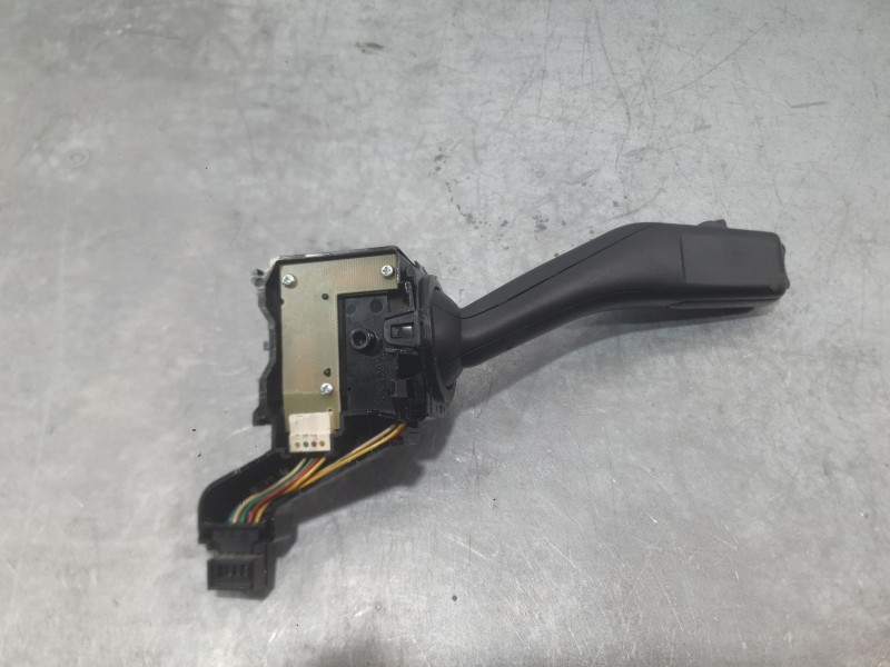 Recambio de mando luces y limpia para volkswagen golf v (1k1) 2.0 tdi referencia OEM IAM 1K0953513GFKZ  1K0953519JFKZ