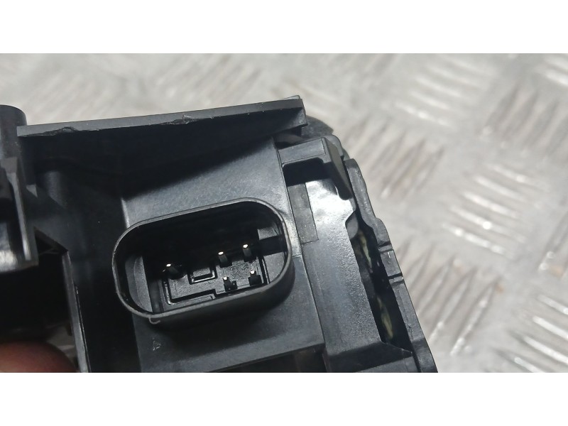 Recambio de cerradura puerta trasera derecha para tesla model 3 (5yj3) ev referencia OEM IAM 173894701D  