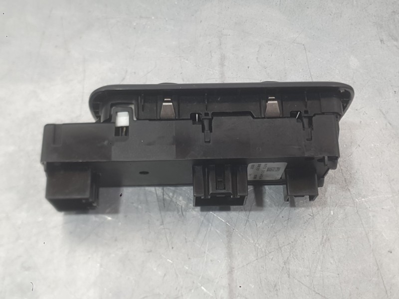 Recambio de mando elevalunas delantero izquierdo para ford ecosport 1.5 ecoblue tdci referencia OEM IAM 1823256  