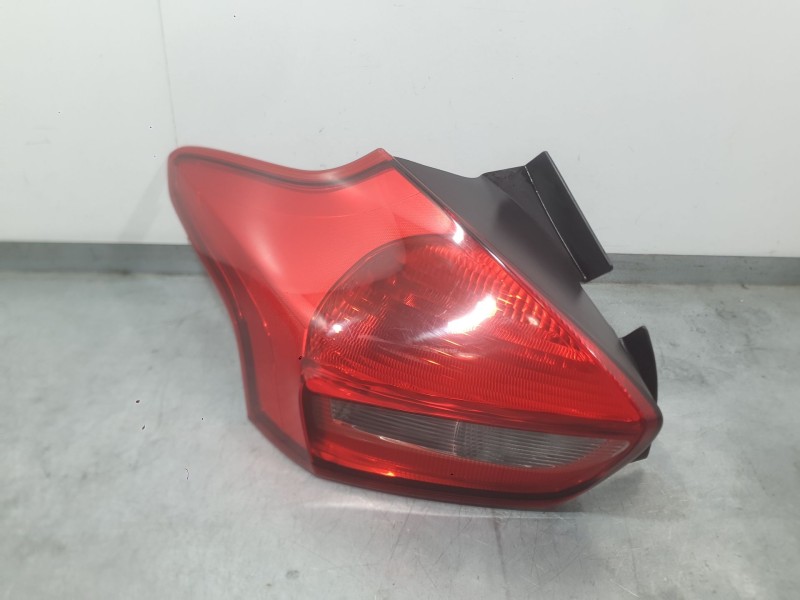 Recambio de piloto trasero izquierdo para ford focus iii 1.0 ecoboost referencia OEM IAM 1906355  