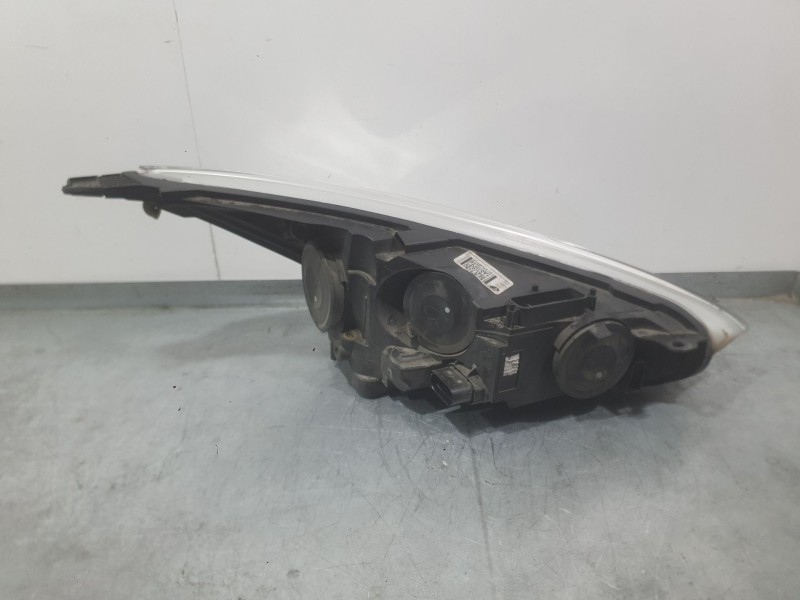 Recambio de faro izquierdo para ford focus iii 1.0 ecoboost referencia OEM IAM 2060614  